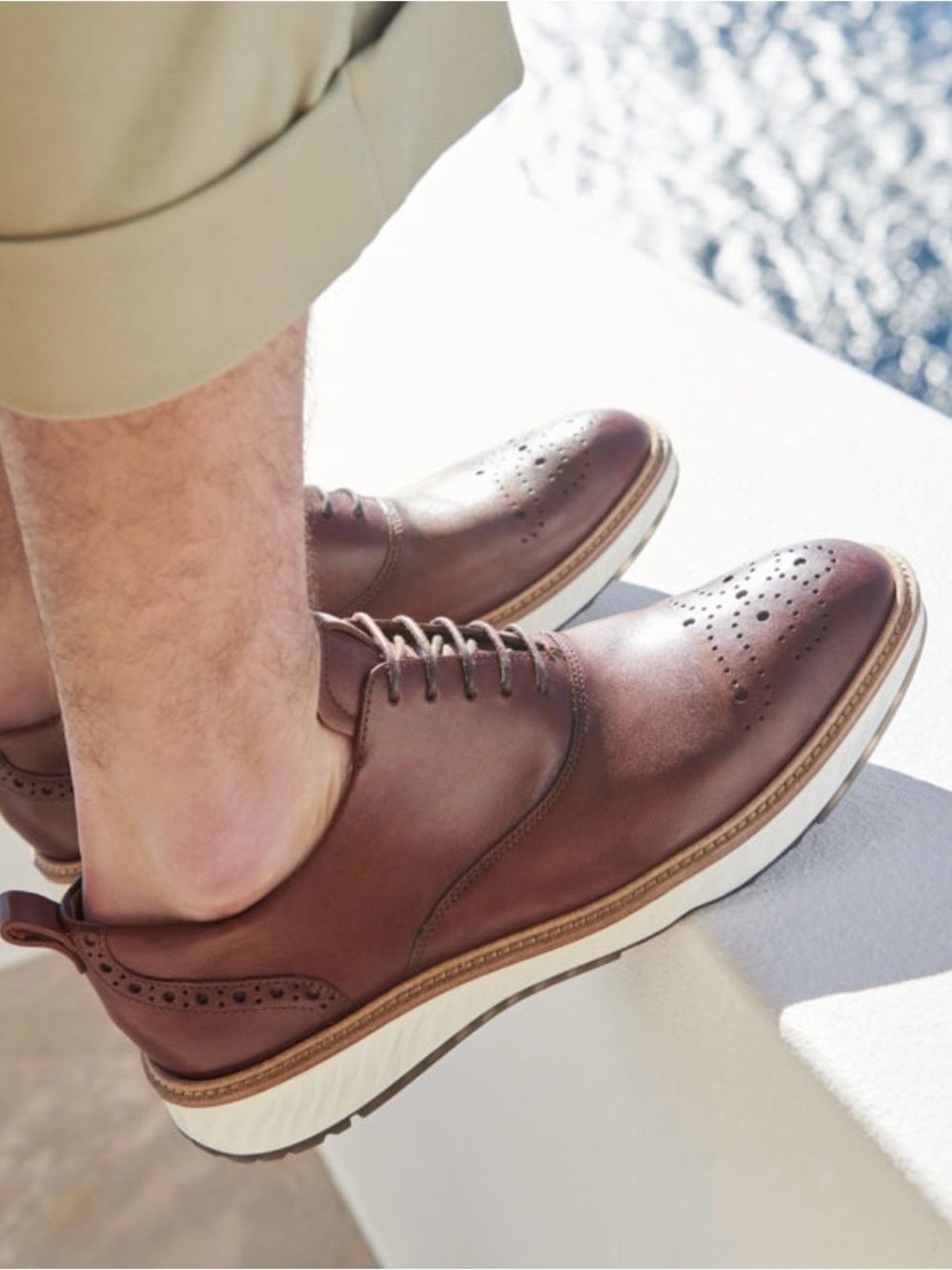 ECCO Leather MEN'S ST.1 HYBRID OXFORD WINGTIP SHOE